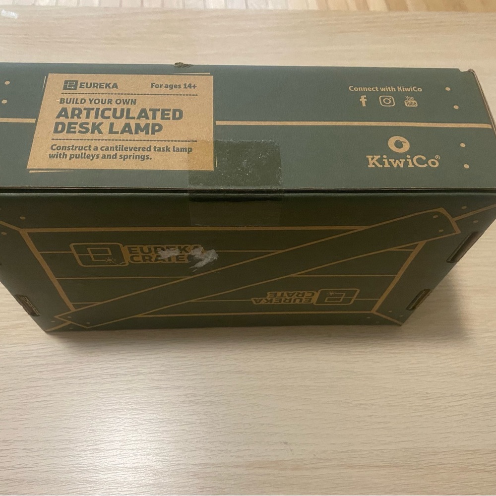 KIWICO Eureka box DIY Articulated Desk Lamp